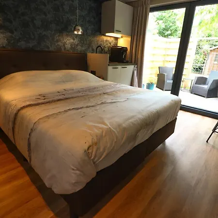 De Monarchvlinder Bed & Breakfast *