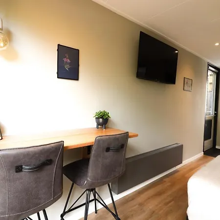 Guest house De Monarchvlinder 3*