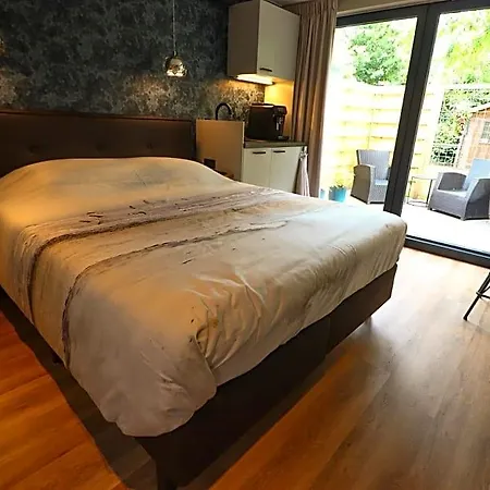 Guest house De Monarchvlinder 3*